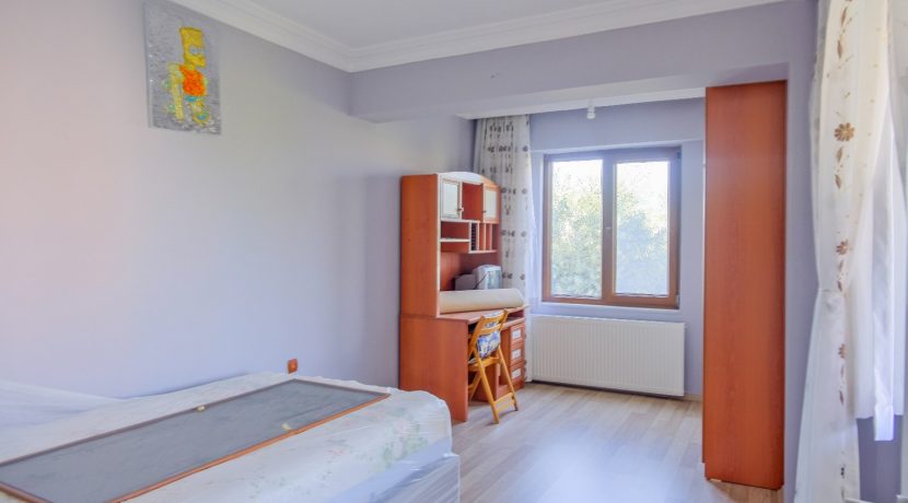 Küçükkuyu Sahil Mahallesi'nde Satılık Müstakil Ev (13)_1600x903