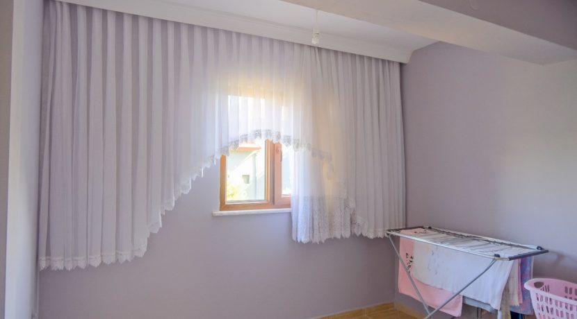 Küçükkuyu Sahil Mahallesi'nde Satılık Müstakil Ev (15)_1600x903