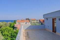 Küçükkuyu Sahil Mahallesi'nde Satılık Müstakil Ev (23)_1600x903