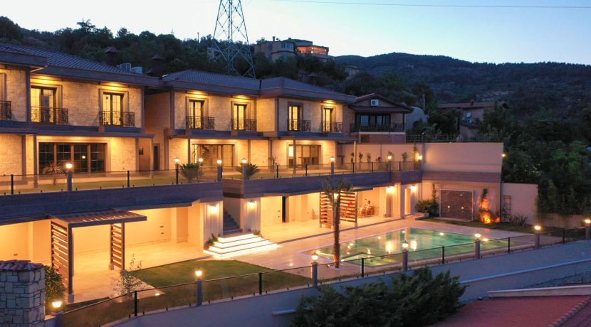 Yeşilyurt Köyü'nde Satılık 4 Adet Ultra Lüks Villa (6)