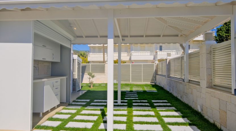 Narlı Sahilinde Satılık Denize Sıfır Lüks Villa (6)