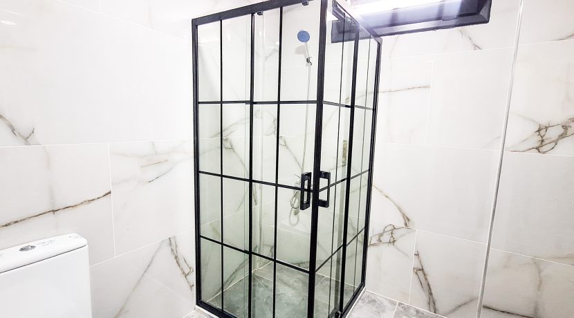 Güre’de Satılık 6+2 Tripleks Lüks Tam Müstakil Villa