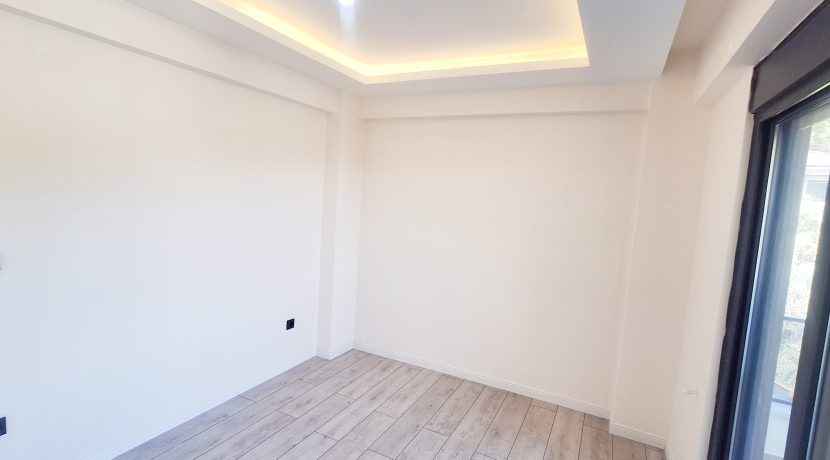 Güre’de Satılık 6+2 Tripleks Lüks Tam Müstakil Villa