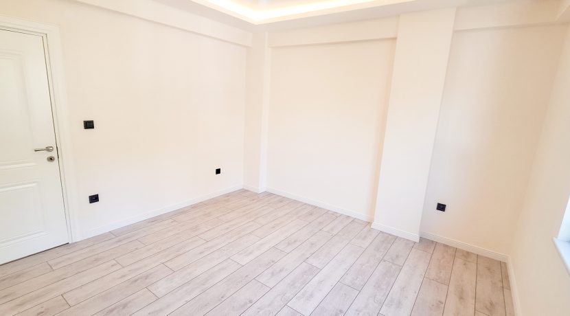 Güre’de Satılık 6+2 Tripleks Lüks Tam Müstakil Villa