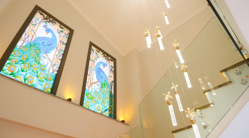 Narlı Mahallesi’nde Satılık Sıfır 5+1 Ultra lüks Akıllı Villa