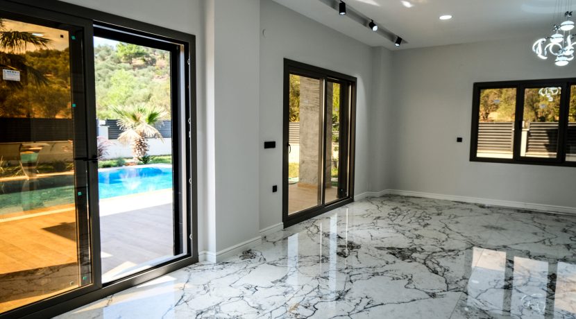 Narlı Mahallesi’nde Satılık Sıfır 5+1 Ultra lüks Akıllı Villa