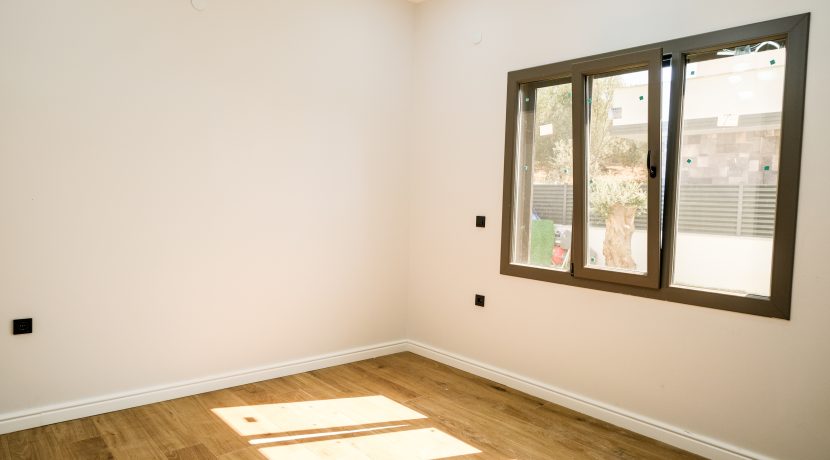 Narlı Mahallesi’nde Satılık Sıfır 5+1 Ultra lüks Akıllı Villa