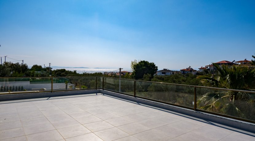 Narlı Mahallesi’nde Satılık Sıfır 5+1 Ultra lüks Akıllı Villa