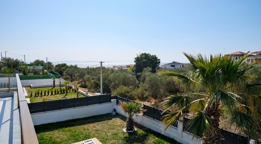 Narlı Mahallesi’nde Satılık Sıfır 5+1 Ultra lüks Akıllı Villa