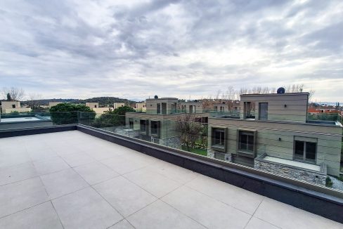 Güre’de Satılık 3+1 Dubleks Tam Müstakil Havuzlu Villa