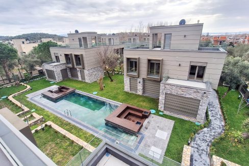 Güre’de Satılık 3+1 Dubleks Tam Müstakil Havuzlu Villa