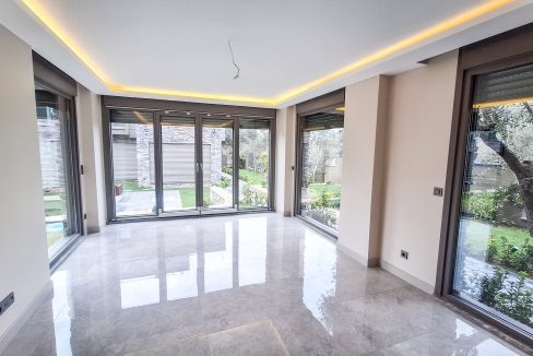 Güre’de Satılık 3+1 Dubleks Tam Müstakil Havuzlu Villa