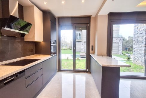 Güre’de Satılık 3+1 Dubleks Tam Müstakil Havuzlu Villa