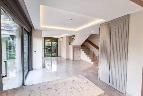 Güre’de Satılık 3+1 Dubleks Tam Müstakil Havuzlu Villa