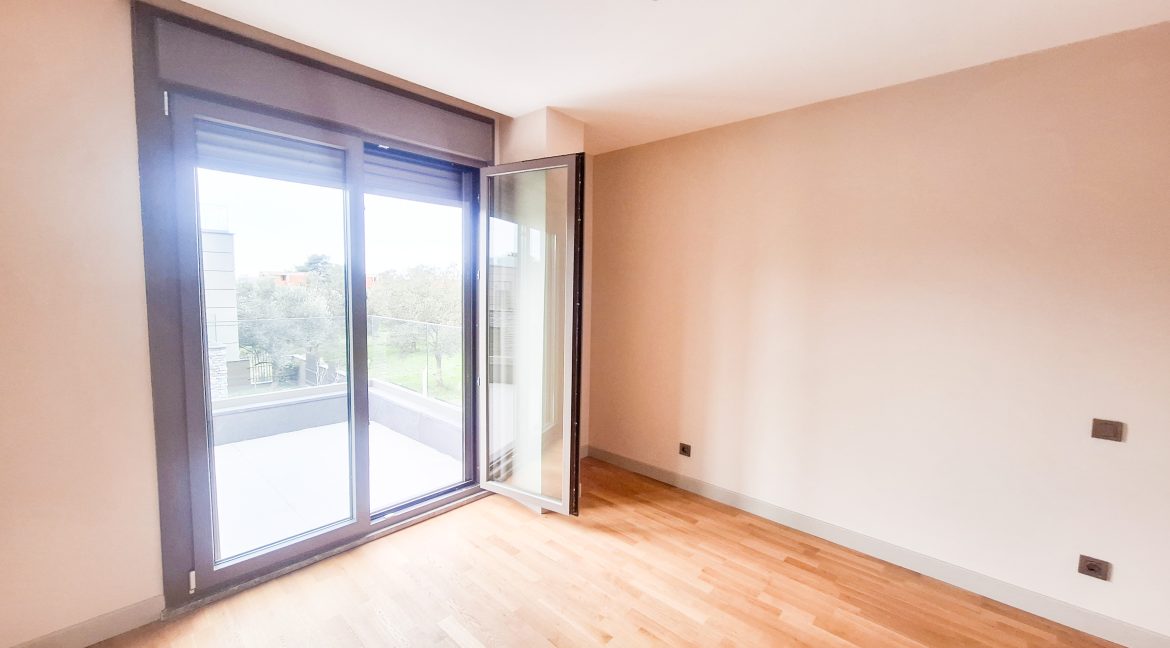 Güre’de Satılık 3+1 Dubleks Tam Müstakil Havuzlu Villa