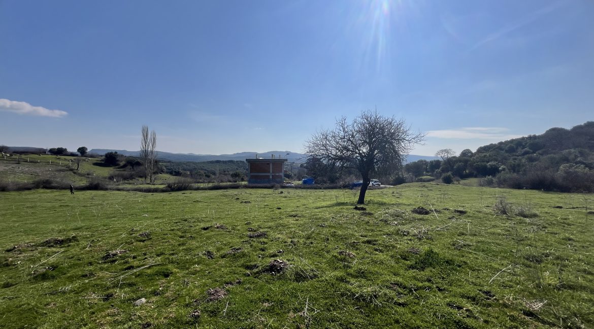 Tartışık Köyü'nde Site yapımına Uygun 4300 m² İmarlı Arazi (21)