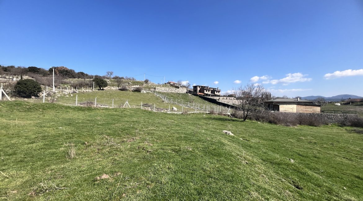 Tartışık Köyü'nde Site yapımına Uygun 4300 m² İmarlı Arazi (23)