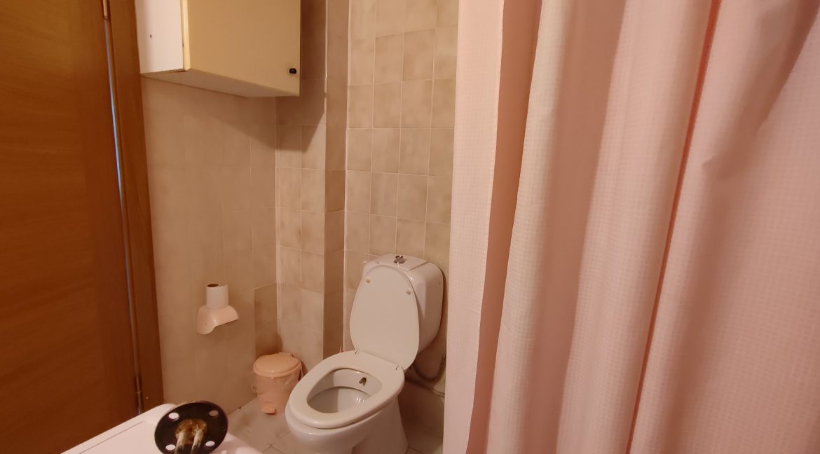 Küçükkuyu'da Satılık 4+1 Tamamen Müstakil Ev (11)