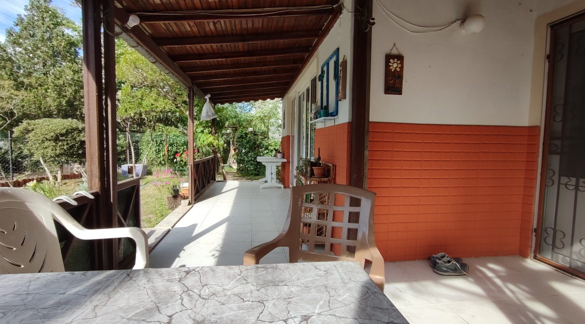 Küçükkuyu'da Satılık 4+1 Tamamen Müstakil Ev (27)