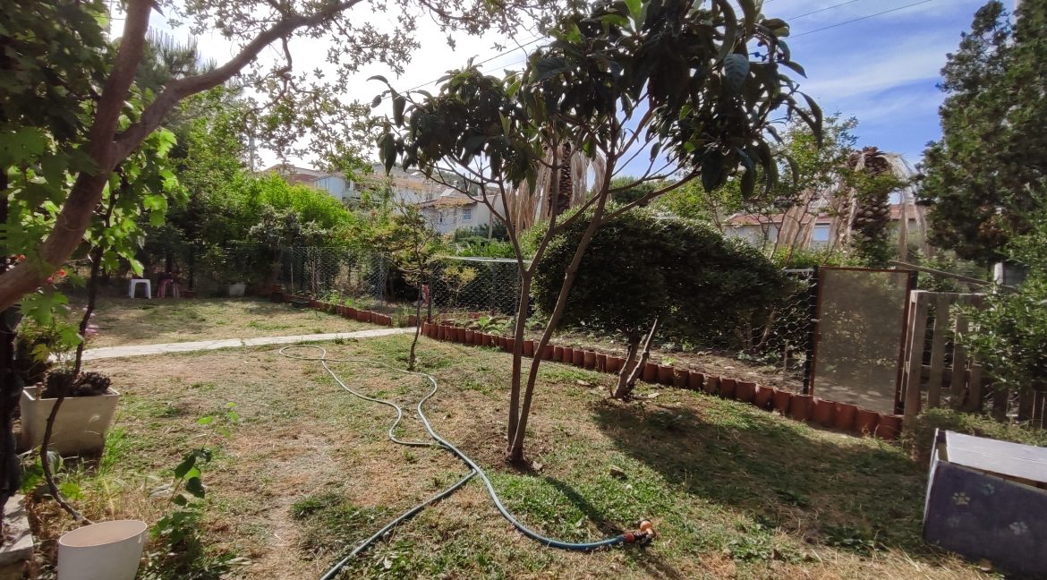 Küçükkuyu'da Satılık 4+1 Tamamen Müstakil Ev (31)