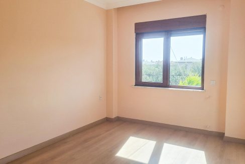 Narlı’da Kiralık Site İçinde 3+1 İkiz Villa