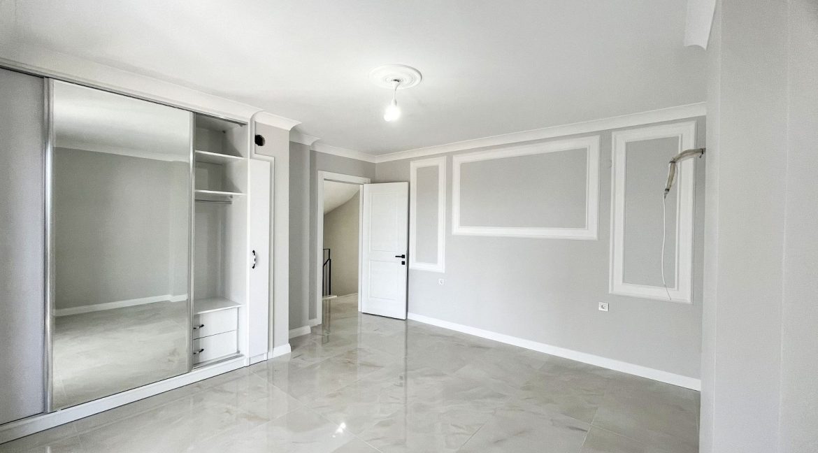 Narlı Mahallesi'nde Satılık Sıfır 4+1 İkiz Müstakil Villa (19)