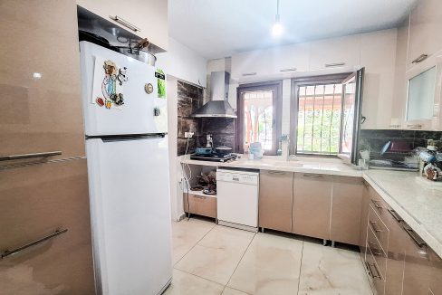 Narlı’da Doğa İçerisinde Satılık Tripleks Villa