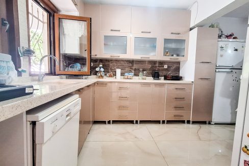 Narlı’da Doğa İçerisinde Satılık Tripleks Villa