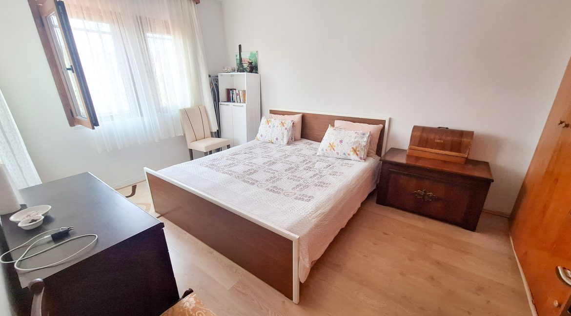 Narlı’da Doğa İçerisinde Satılık Tripleks Villa