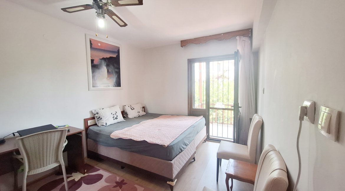 Narlı’da Doğa İçerisinde Satılık Tripleks Villa