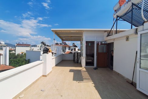 Narlı’da Doğa İçerisinde Satılık Tripleks Villa