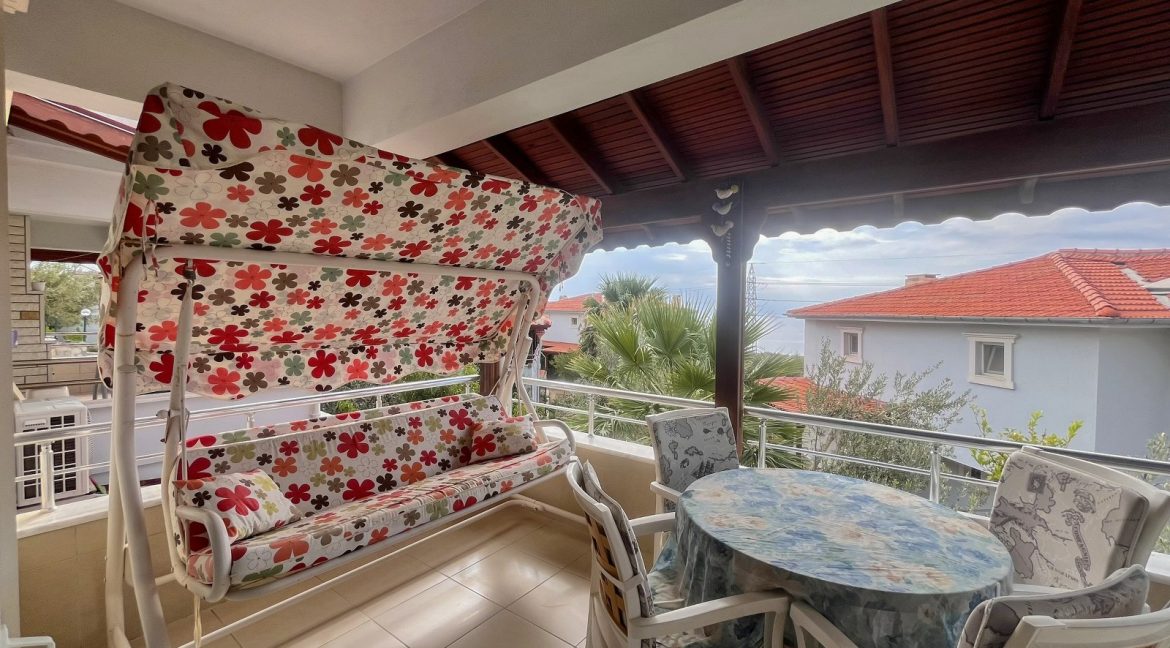 Mıhlı Mahallesi'nde Satılık 5+2 Yarı Müstakil Ev (10)