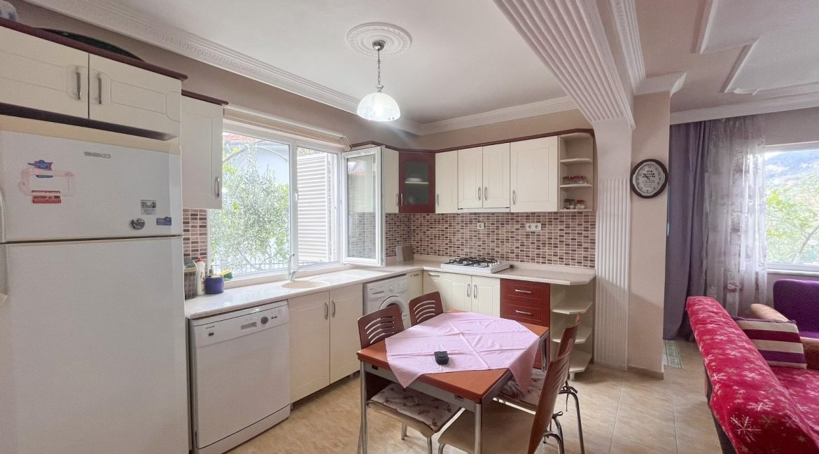 Mıhlı Mahallesi'nde Satılık 5+2 Yarı Müstakil Ev (31)