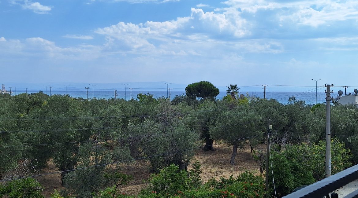 Mıhlı Mahallesi’nde Site içerisinde Satılık Bahçeli Tripleks