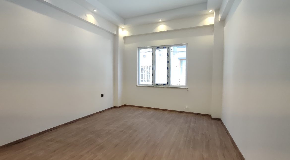 Küçükkuyu'da Satılık Yüksek Giriş 3+1 Daire (12)