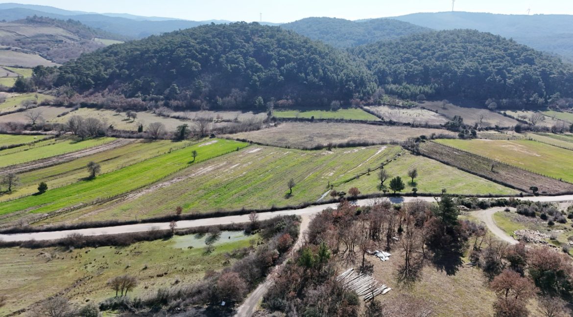 Baharlar Köyü'nde Satılık İki Adet Tarla
