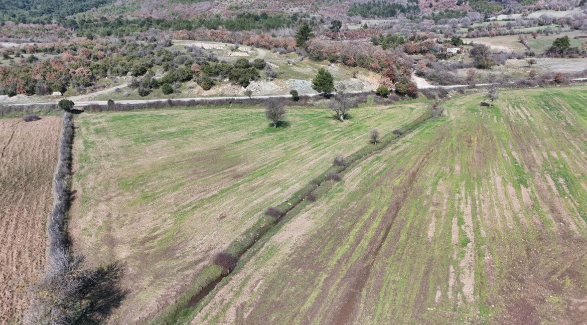 Baharlar Köyü'nde Satılık İki Adet Tarla