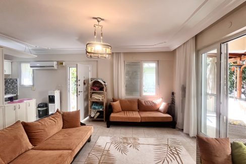 Mıhlı’da Lokasyonu Güçlü, Değeri Yüksek 3+1 Villa