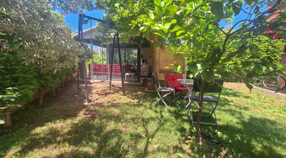 Küçükkuyu Mıhlı Mahallesi’nde Satılık Tam Müstakil Ev