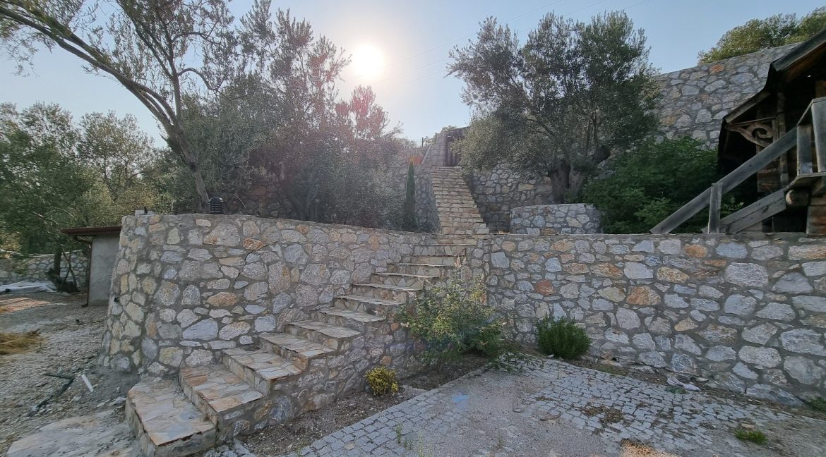 Sazlı Köyü'nde Satılık Elektriği, Suyu ve Taş Duvarları Olan Zeytinlik (52)