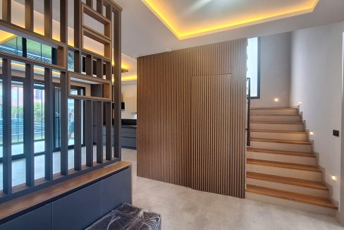 Narlı Mahallesi’nde Satılık Sıfır 4+2 Tam Müstakil çift Teraslı Tripleks