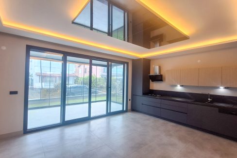 Narlı Mahallesi’nde Satılık Sıfır 4+2 Tam Müstakil çift Teraslı Tripleks