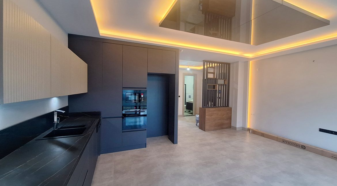 Narlı Mahallesi’nde Satılık Sıfır 4+2 Tam Müstakil çift Teraslı Tripleks