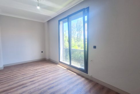 Narlı Mahallesi’nde Satılık Sıfır 4+2 Tam Müstakil çift Teraslı Tripleks