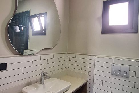 Narlı Mahallesi’nde Satılık Sıfır 4+2 Tam Müstakil çift Teraslı Tripleks