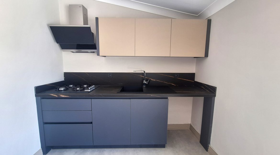 Narlı Mahallesi’nde Satılık Sıfır 4+2 Tam Müstakil çift Teraslı Tripleks