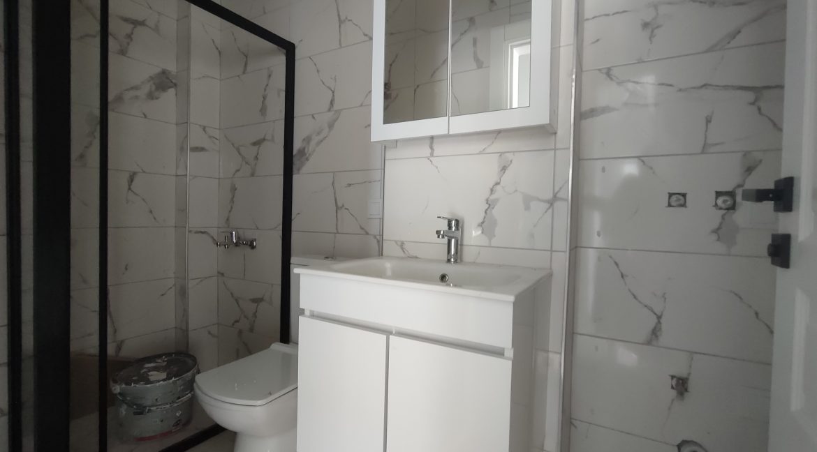 Küçükkuyu'da Satılık 2+1 Daire (3)