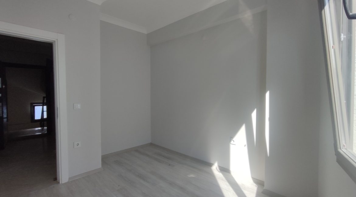 Küçükkuyu'da Satılık 2+1 Daire (5)