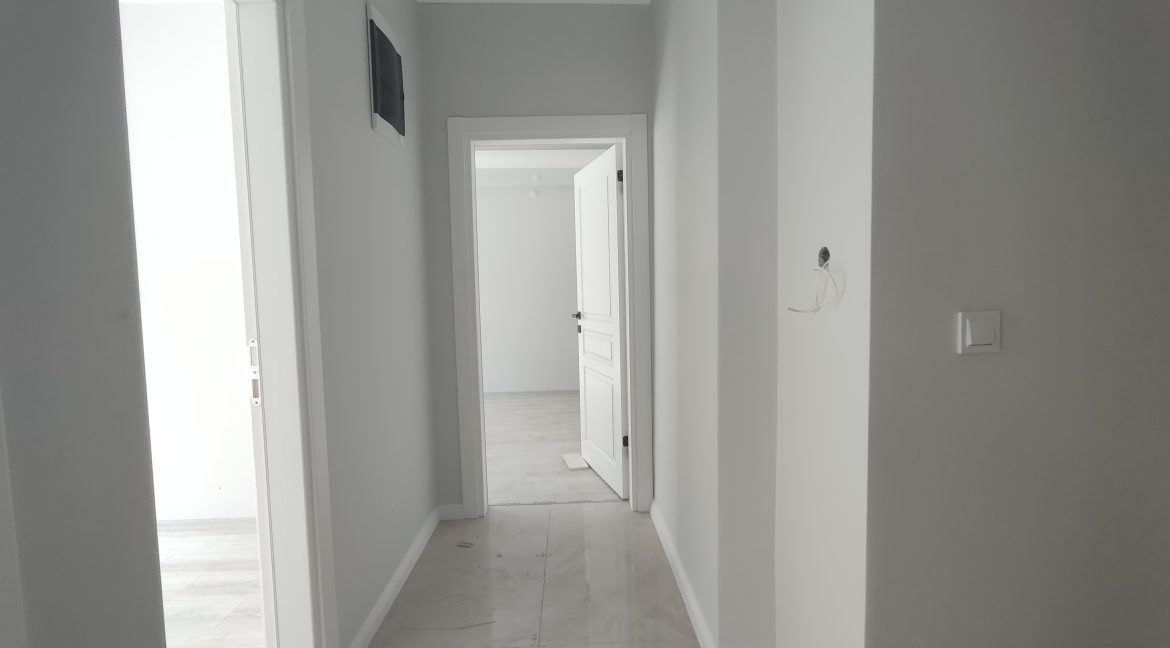 Küçükkuyu'da Satılık Ara Kat 2+1 Daire (10)