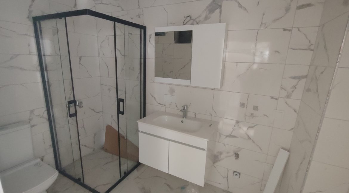 Küçükkuyu'da Satılık Ara Kat 2+1 Daire (4)